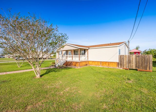 199 Myrtle Dr, Lockport, LA 70374