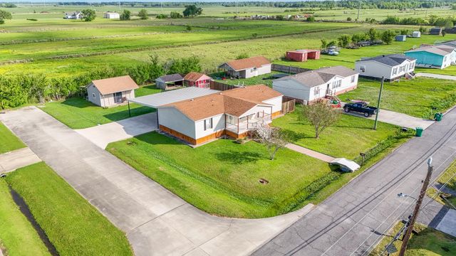 199 Myrtle Dr, Lockport, LA 70374