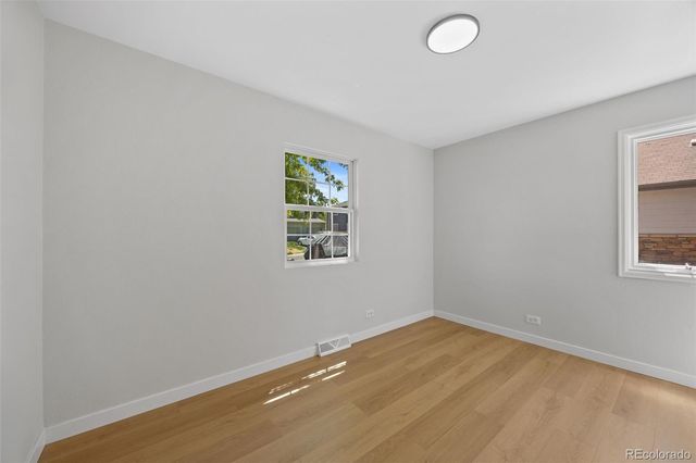 2355 W Hillside Avenue, Englewood, CO 80110