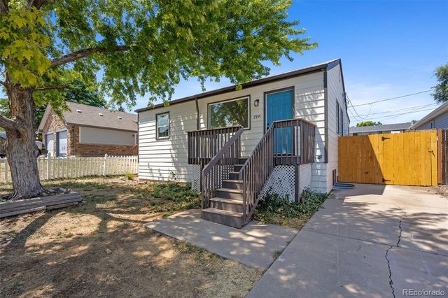 2355 W Hillside Avenue, Englewood, CO 80110