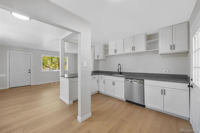 2355 W Hillside Avenue, Englewood, CO 80110