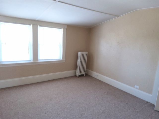 32-34 Elm St, Shrewsbury, MA 01545
