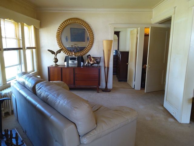 32-34 Elm St, Shrewsbury, MA 01545