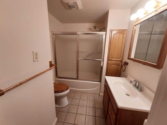 32-34 Elm St, Shrewsbury, MA 01545