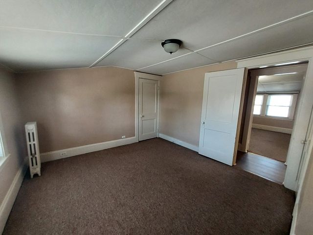 32-34 Elm St, Shrewsbury, MA 01545