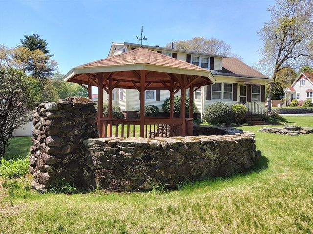 32-34 Elm St, Shrewsbury, MA 01545