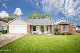 8704 Old Walnut Road, Ocean Springs, MS 39564