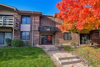 478 Raintree Court 2B, Glen Ellyn, IL 60137