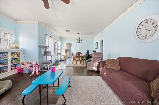 621 E Seminole Avenue, Mcalester, OK 74501