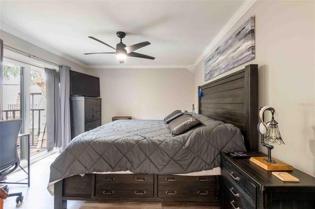 15307 W POND WOODS DRIVE 301, Tampa, FL 33618