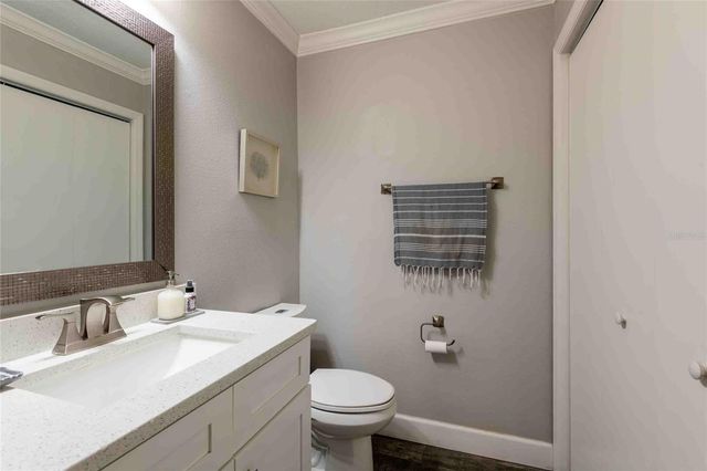 15307 W POND WOODS DRIVE 301, Tampa, FL 33618