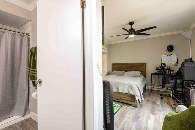 15307 W POND WOODS DRIVE 301, Tampa, FL 33618