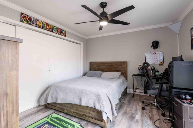 15307 W POND WOODS DRIVE 301, Tampa, FL 33618