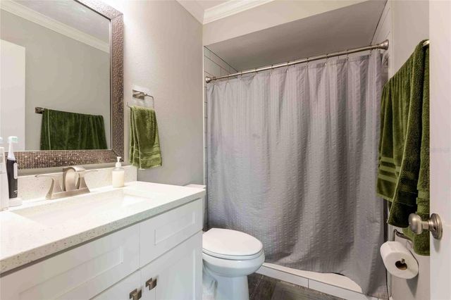 15307 W POND WOODS DRIVE 301, Tampa, FL 33618