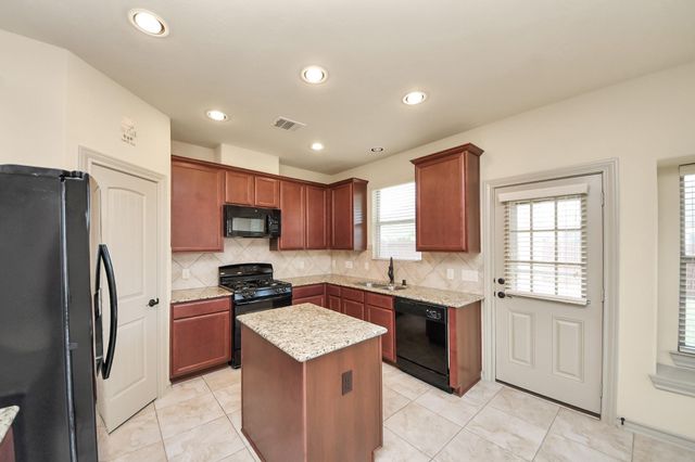 1902 Argos Drive, Missouri City, TX 77459