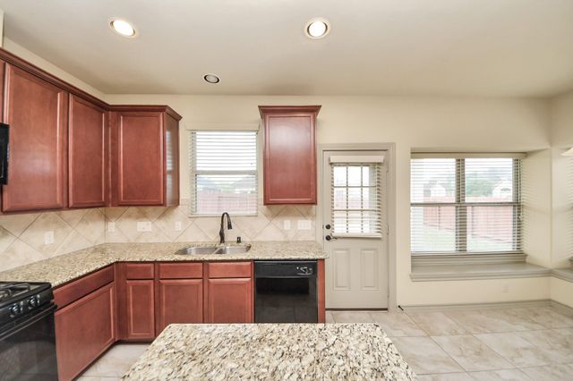 1902 Argos Drive, Missouri City, TX 77459