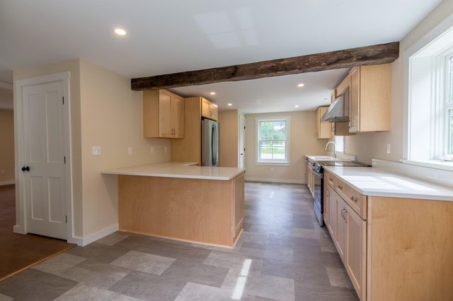 13 Mill Road, Tamworth, NH 03883