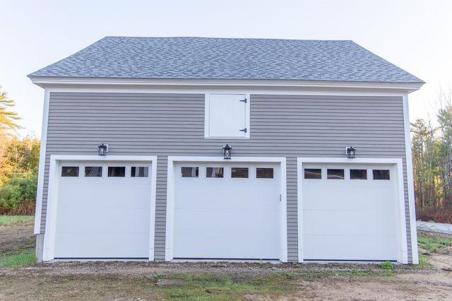 13 Mill Road, Tamworth, NH 03883