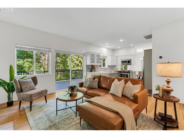 7246 Ne SHALEEN St, Hillsboro, OR 97124
