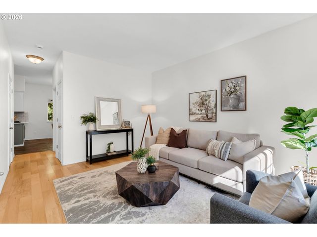 7246 Ne SHALEEN St, Hillsboro, OR 97124