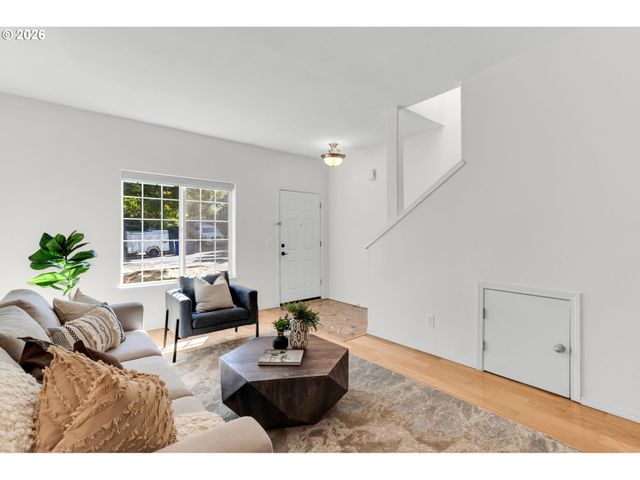 7246 Ne SHALEEN St, Hillsboro, OR 97124