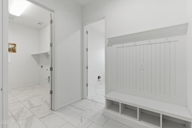 1083 E HOLLAND PARK Drive, Gilbert, AZ 85297