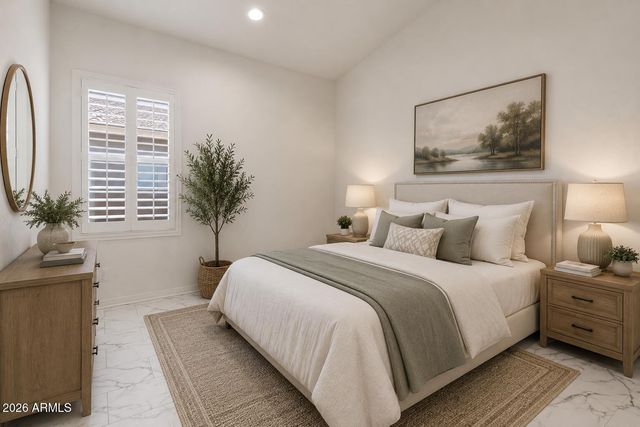 1083 E HOLLAND PARK Drive, Gilbert, AZ 85297