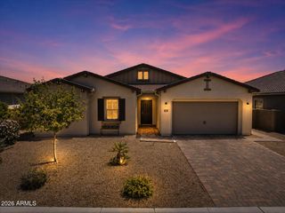 1083 E HOLLAND PARK Drive, Gilbert, AZ 85297