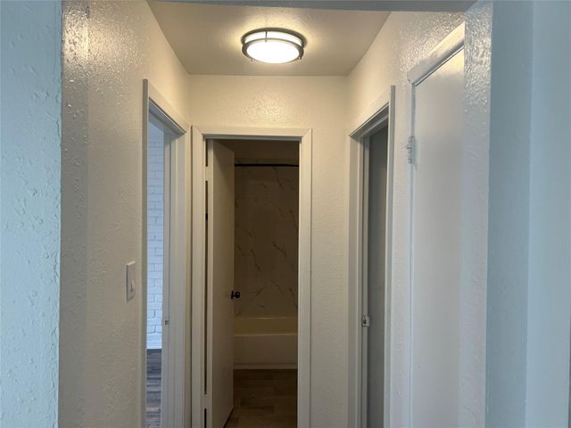 6851 Chasewood Drive, Houston, TX 77489