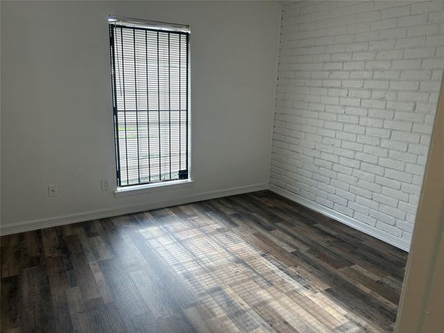 6851 Chasewood Drive, Houston, TX 77489
