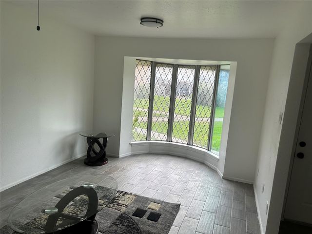 6851 Chasewood Drive, Houston, TX 77489