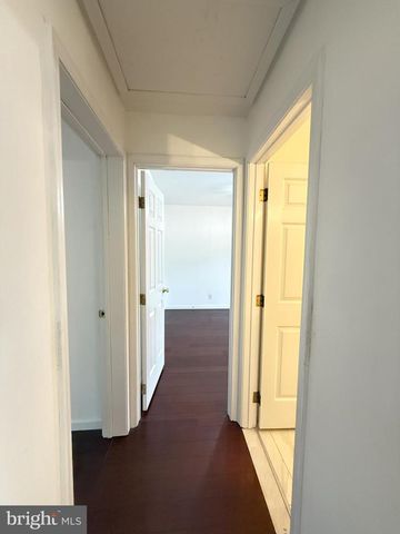 6486 DECKER RD, Bushkill, PA 18324