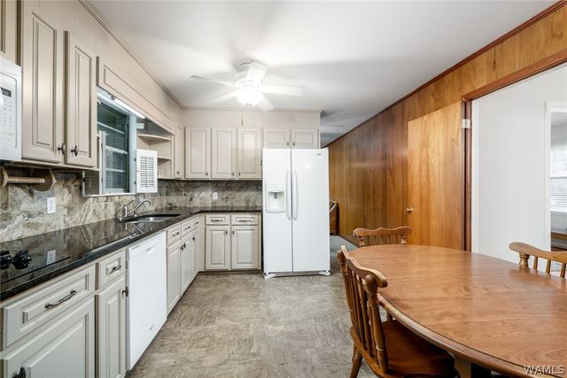 319 24th E, Tuscaloosa, AL 35401