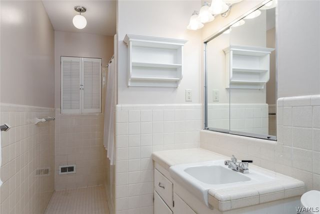 319 24th E, Tuscaloosa, AL 35401