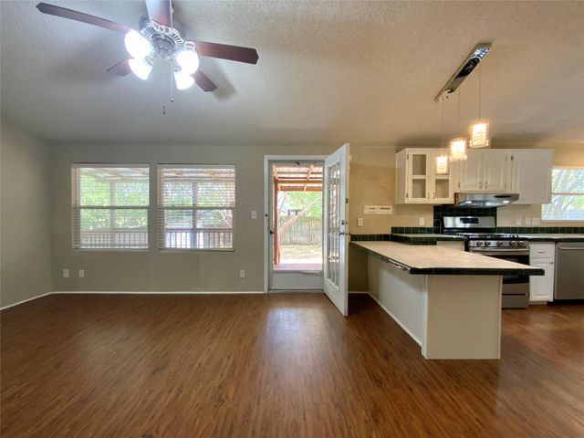 1301 Lipan TRL, Austin, TX 78733