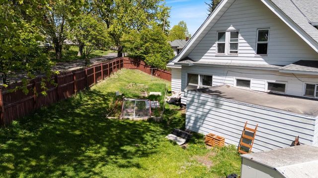 5911 Elinor St, Duluth, MN 55807