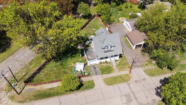5911 Elinor St, Duluth, MN 55807