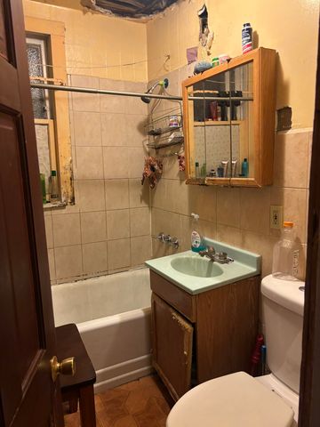 1817 W 21st Street, Chicago, IL 60608