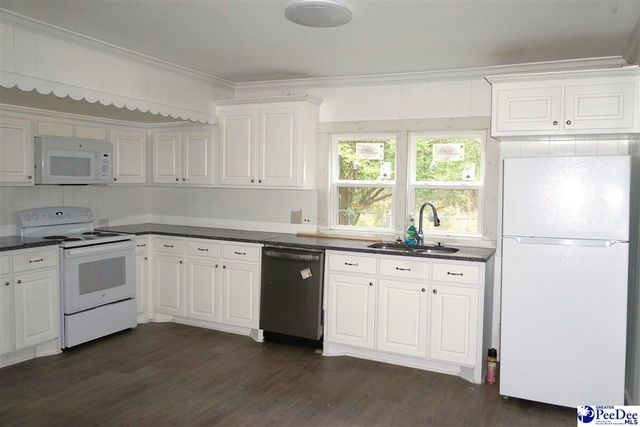 1586 Main Street, Darlington, SC 29532