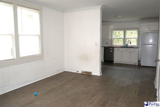 1586 Main Street, Darlington, SC 29532