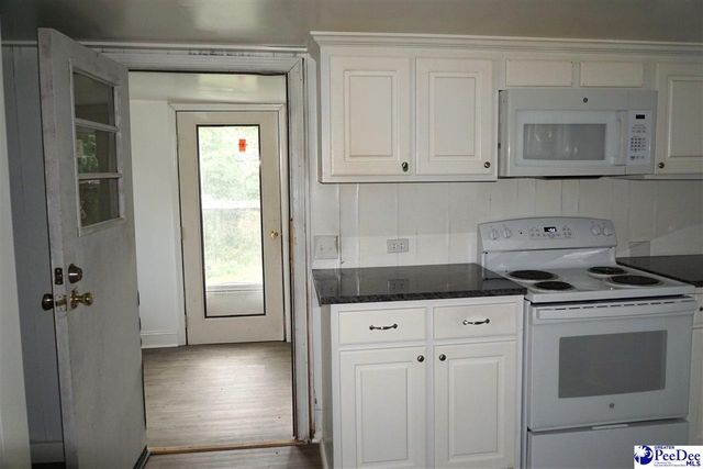1586 Main Street, Darlington, SC 29532