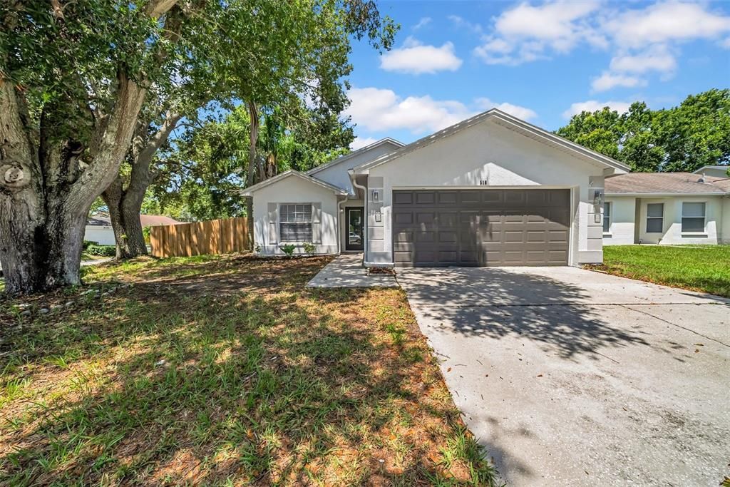 516 CENTER POINT ROAD, Valrico, FL 33594