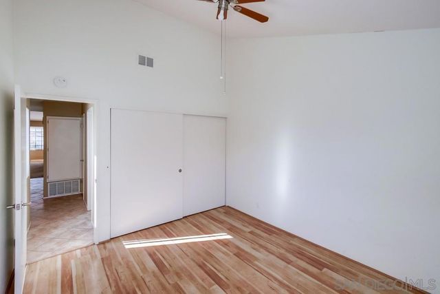 4044 Crystal Dawn Ln 203, San Diego, CA 92122