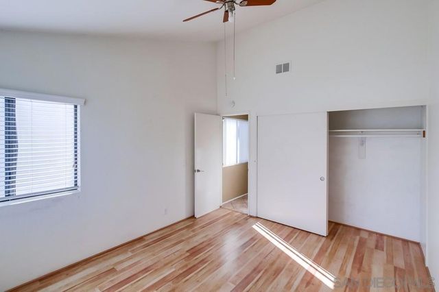 4044 Crystal Dawn Ln 203, San Diego, CA 92122