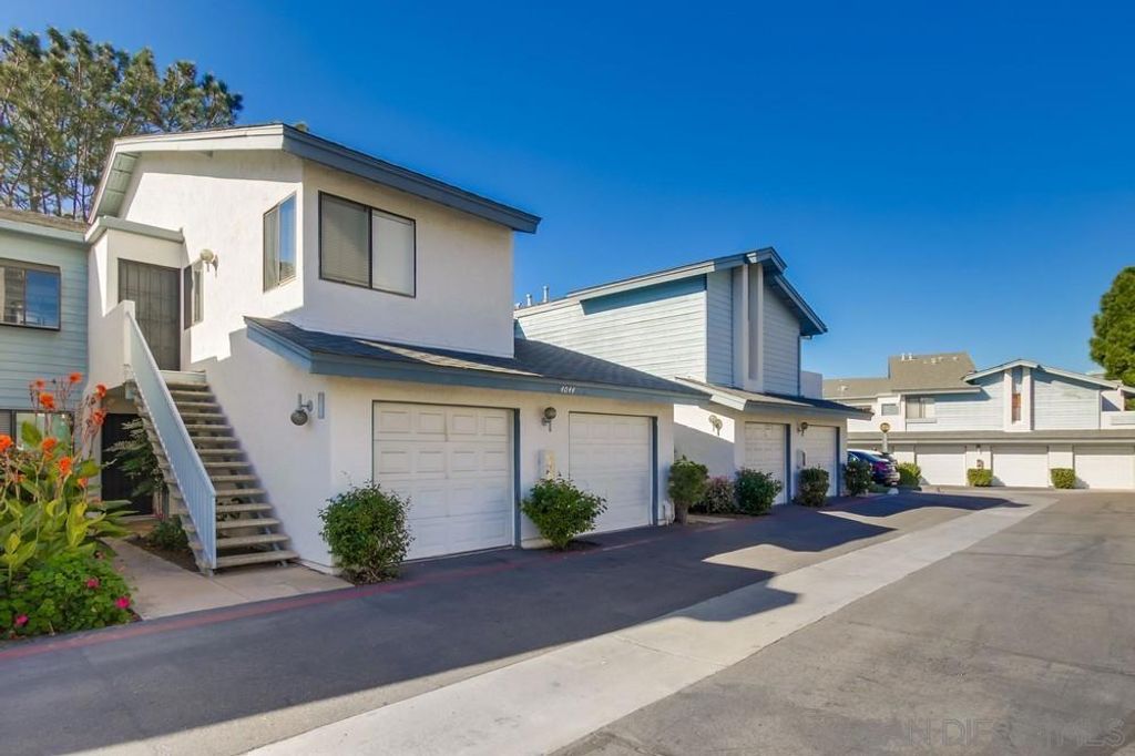 4044 Crystal Dawn Ln 203, San Diego, CA 92122