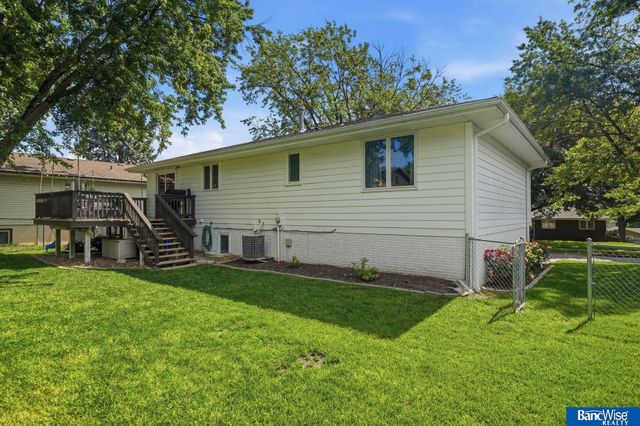 5001 S 65th Street, Lincoln, NE 68516