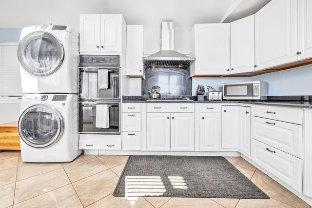 12 East Avenue, West Haven, CT 06516