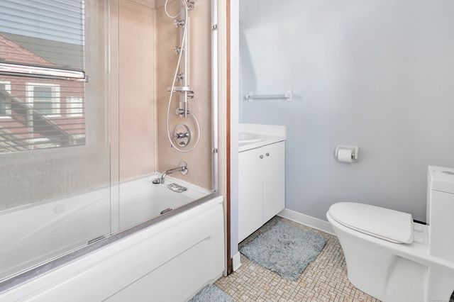 12 East Avenue, West Haven, CT 06516