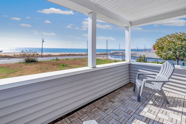 12 East Avenue, West Haven, CT 06516