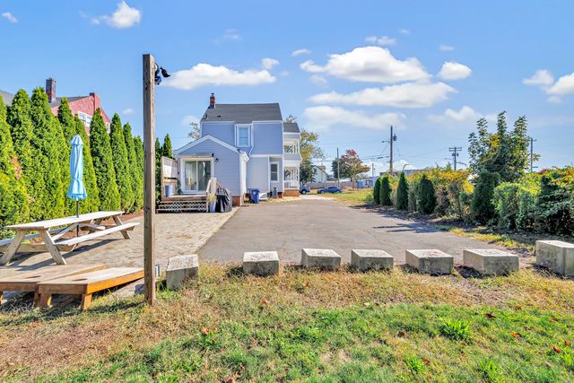 12 East Avenue, West Haven, CT 06516